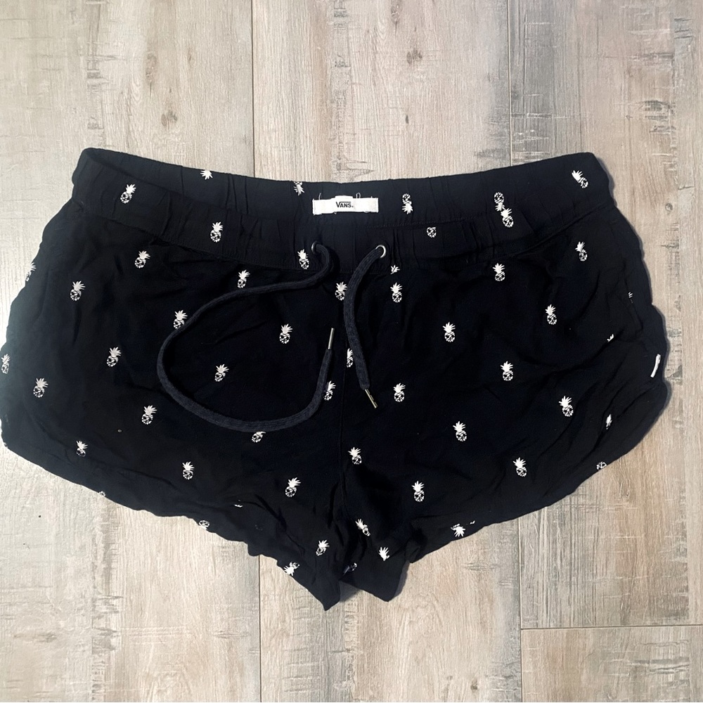 VANS pineapple print  sleeping/lounge shorts.
